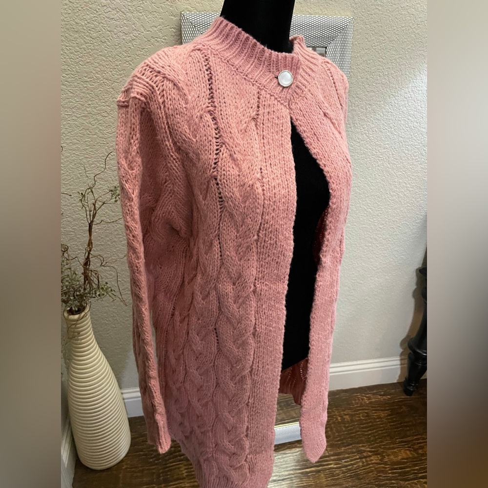 NEW! Pink Cable Knitted Cape Sweater Cardigan - Picture 3 of 4
